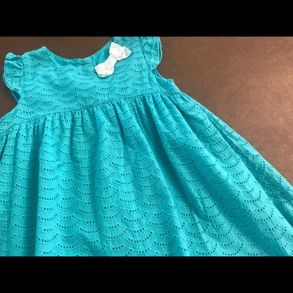🌺🌺GYMBOREE Girl’s Fully Lined EyeletDress, size 4T